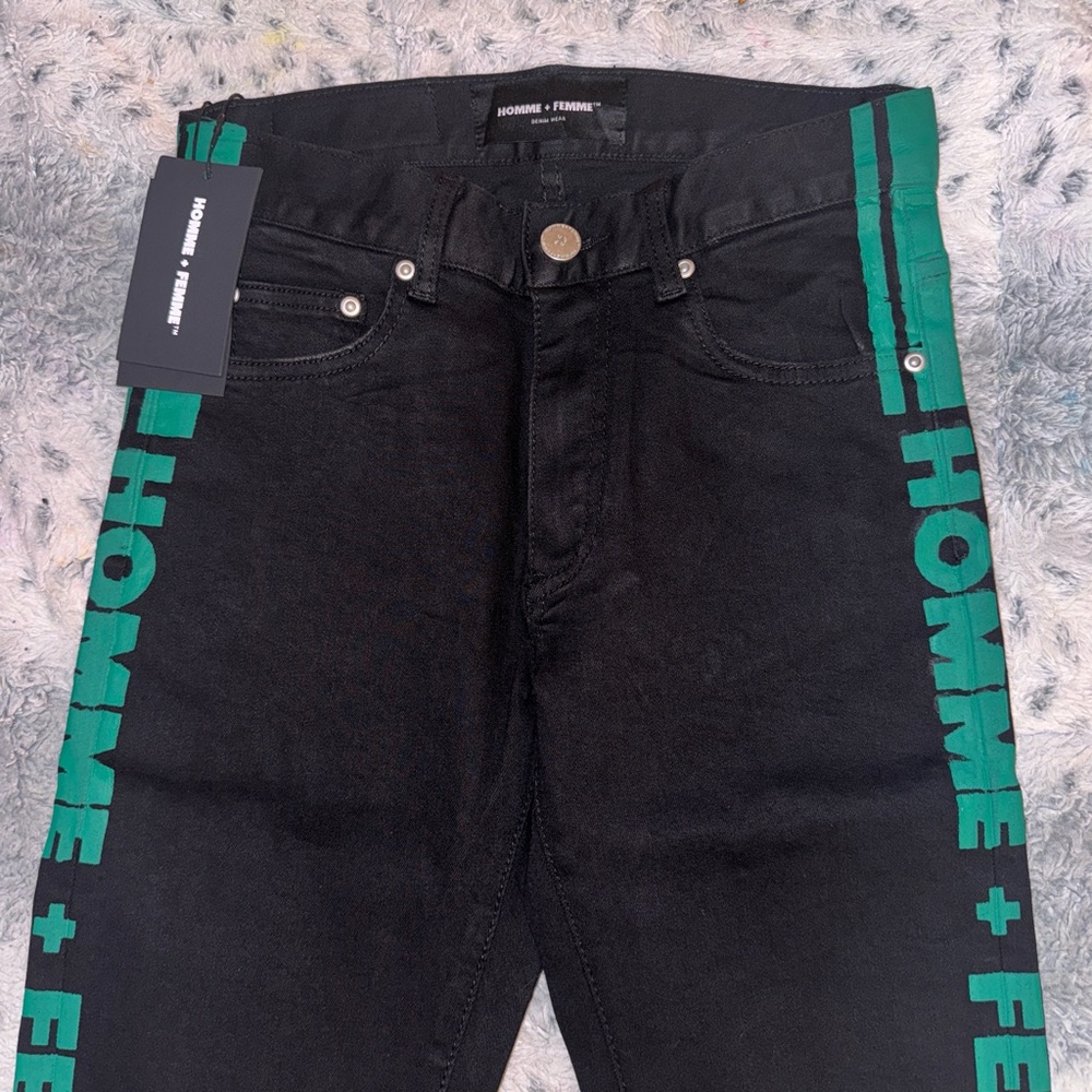 🗣️Men’s or Women’s Homme & Femme Brand New Distressed jeans 28x28 Men’s 🔥🔥